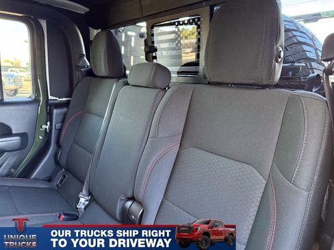 Used 2022 Jeep Gladiator Rubicon w/ Cold Weather Group image 23