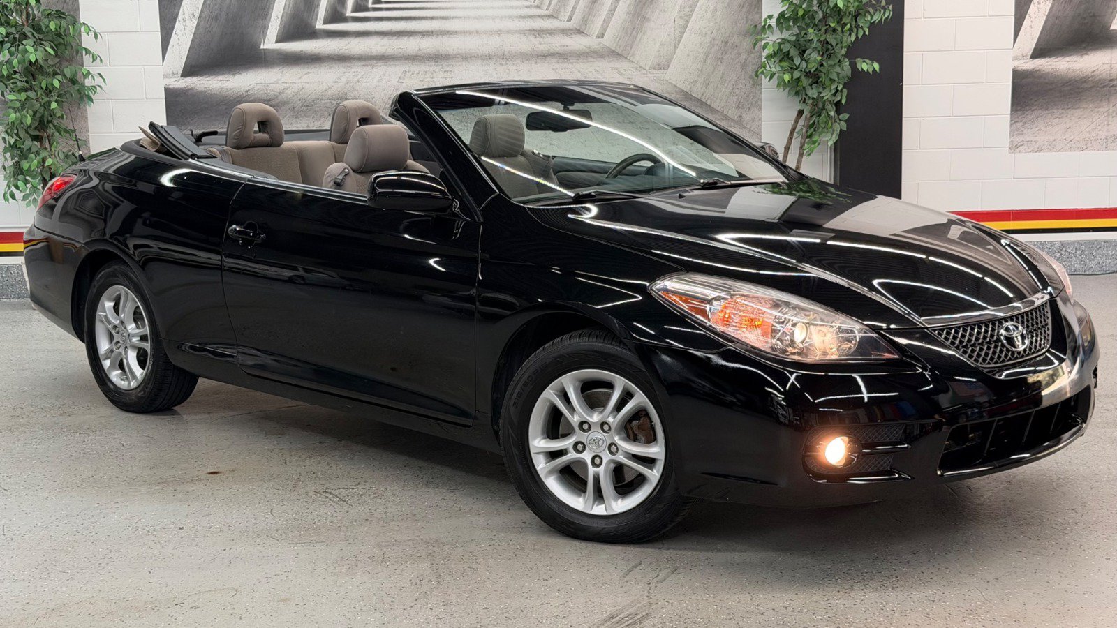 Used 2007 Toyota Solara SE FWD image 1
