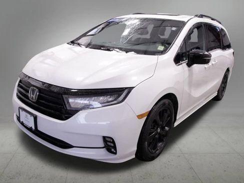Certified 2023 Honda Odyssey Sport image 1
