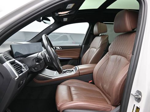 Used 2023 BMW X7 M60i w/ Executive Package AWD/4WD image 10