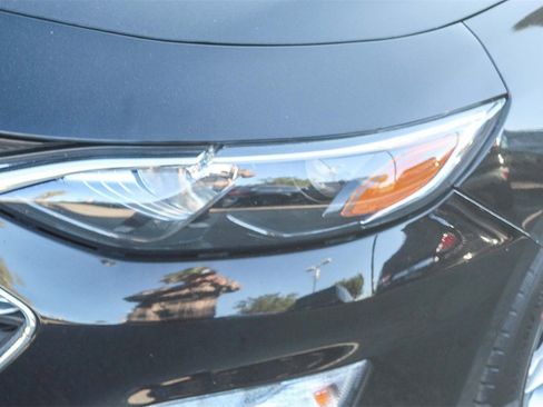 Used 2020 Chevrolet Malibu LT image 8