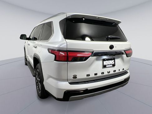 Used 2024 Toyota Sequoia Limited image 4
