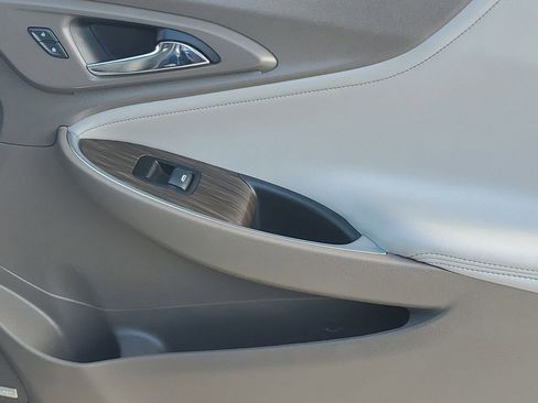 Used 2019 Chevrolet Malibu Premier w/ Sun and Wheel Package image 46