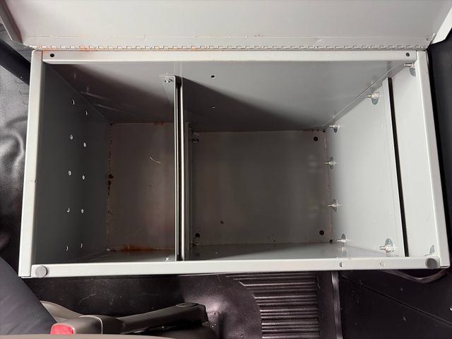 Used 2014 Chevrolet Express 2500 RWD image 33
