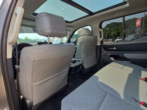 Used 2024 Toyota Tundra Limited AWD/4WD image 21