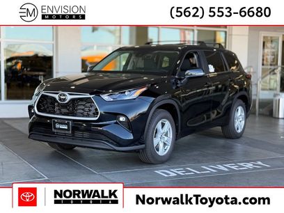 New 2025 Toyota Highlander LE