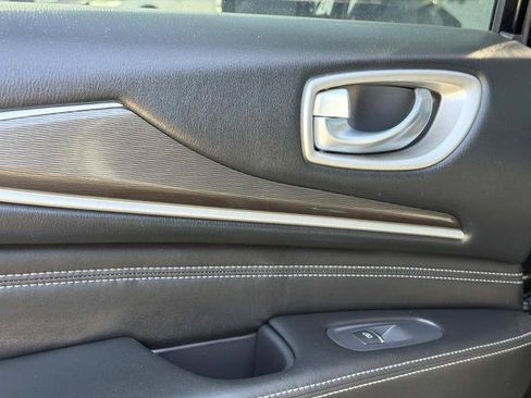 Used 2020 INFINITI QX60 Luxe w/ Essential Package FWD image 23