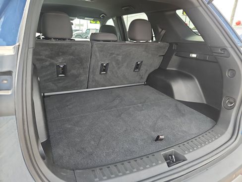 Used 2025 Chevrolet Equinox LT FWD image 19