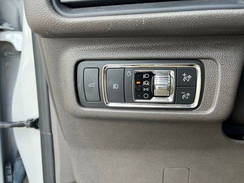 Used 2020 Lincoln Corsair Reserve FWD image 13