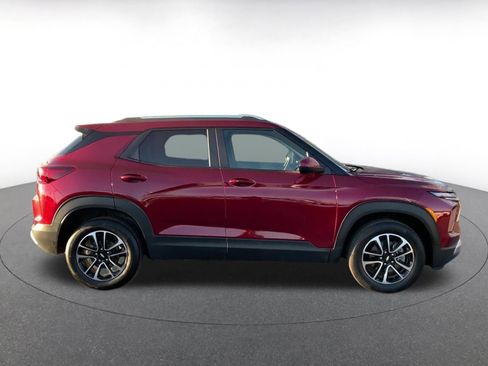 Used 2025 Chevrolet TrailBlazer LT image 16