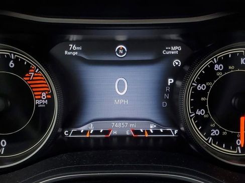 Used 2020 Jeep Cherokee Trailhawk w/ Cold Weather Group image 18