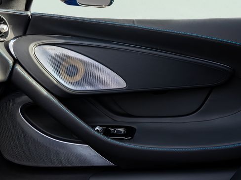 New 2025 McLaren GTS RWD image 44