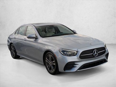 Used 2021 Mercedes-Benz E 350 Sedan image 3