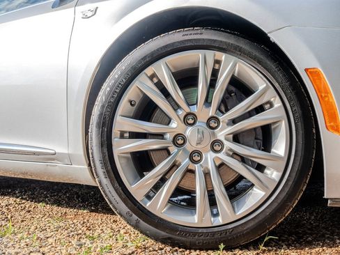 Used 2018 Cadillac XTS Luxury AWD/4WD image 13