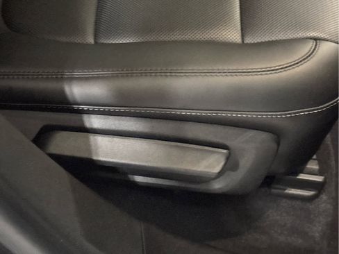 Used 2023 Lincoln Corsair Reserve w/ Equipment Group 202A image 38