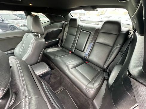 Used 2015 Dodge Challenger R/T w/ Quick Order Package 22B R/T image 15