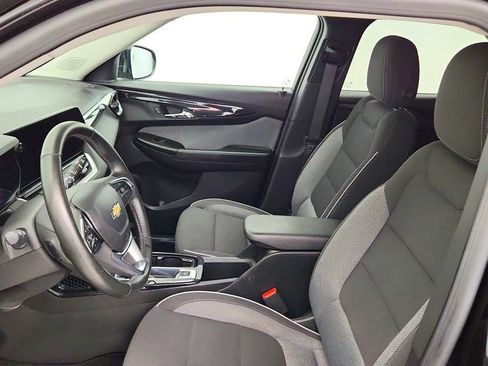 Used 2024 Chevrolet TrailBlazer LT w/ Convenience Package AWD/4WD image 18