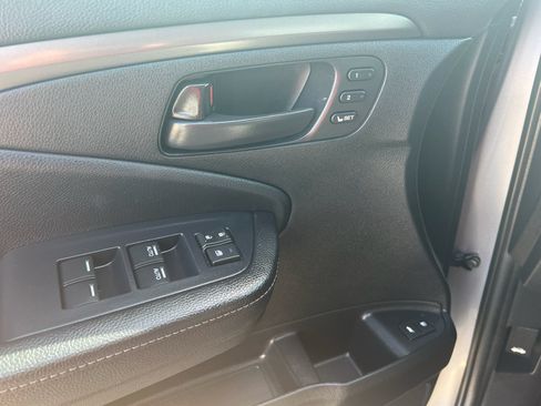 Used 2025 Honda Passport EX-L image 19