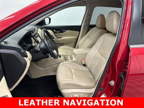 Used 2017 Nissan Rogue SL image 9