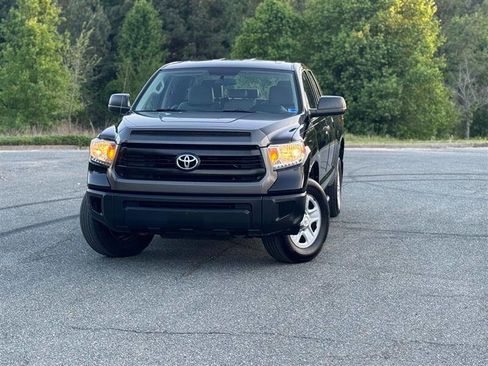 Used 2014 Toyota Tundra SR image 1