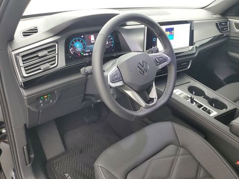 Used 2026 Volkswagen Atlas Cross Sport SE image 18