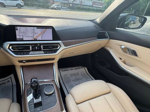 Used 2019 BMW 330i xDrive Sedan w/ Premium Package image 19