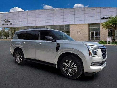 Used 2026 Nissan Armada SL w/ Captain's Chari Seat Package AWD/4WD image 2