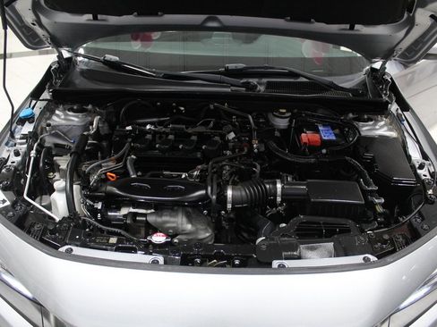 Certified 2022 Honda Civic EX image 30