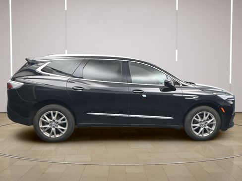 Used 2023 Buick Enclave Premium w/ Experience Buick Package FWD image 8