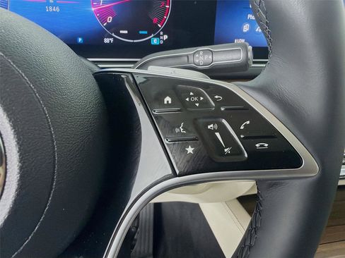 Used 2025 Mercedes-Benz GLE 350 4MATIC image 14