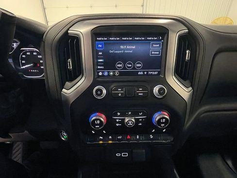 Used 2022 GMC Sierra 1500 Elevation w/ LPO, Elevation Black Package AWD/4WD image 36