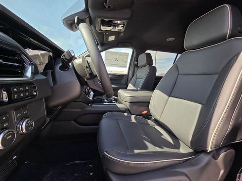 New 2026 GMC Yukon XL Elevation image 24