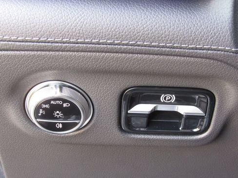 Certified 2023 Mercedes-Benz EQS 450+ 4MATIC Sedan image 33