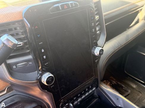 Used 2020 RAM 3500 Limited AWD/4WD image 10