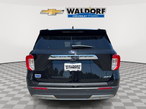 Used 2023 Ford Explorer XLT w/ Equipment Group 202A AWD/4WD image 5