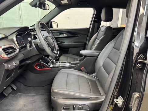 Used 2022 Chevrolet TrailBlazer RS w/ Convenience Package FWD image 13