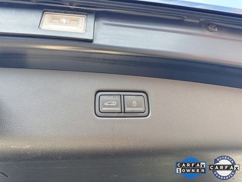 Used 2025 Genesis GV70 2.5T w/ Select Package image 12