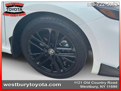 Used 2025 Toyota Camry SE w/ Convenience Package AWD/4WD image 11