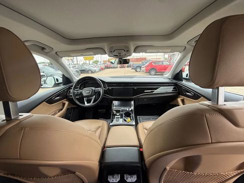 Used 2019 Audi Q8 Premium w/ Convenience Package AWD/4WD image 8