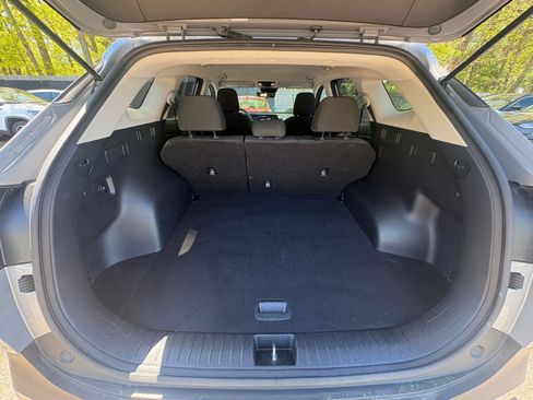 Used 2025 Kia Sportage LX FWD image 28