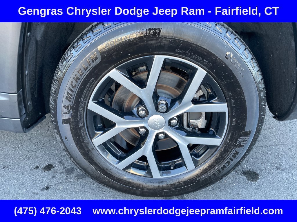 Used 2023 Jeep Grand Cherokee L Limited AWD/4WD image 11