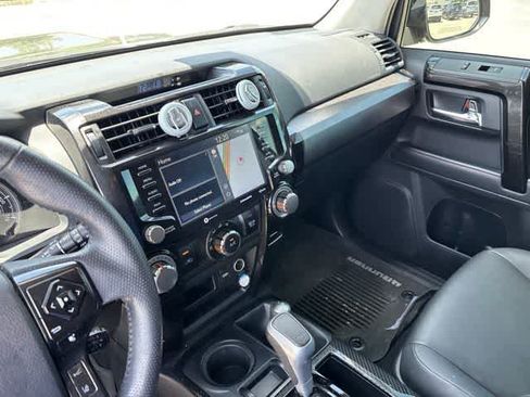 Used 2020 Toyota 4Runner TRD Off-Road Premium w/ Moonroof Package AWD/4WD image 20