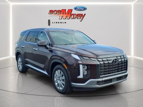 Used 2023 Hyundai Palisade SE w/ Cargo Package AWD/4WD image 3