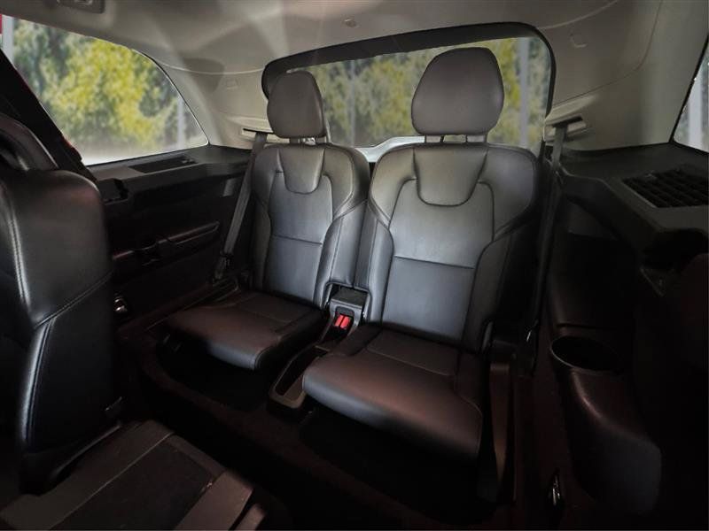 Used 2022 Volvo XC90 T5 Momentum AWD/4WD image 34