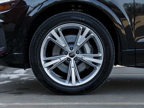 Used 2023 Audi Q8 Premium w/ Convenience Package image 30