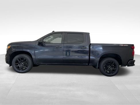 Used 2022 Chevrolet Silverado 1500 Custom AWD/4WD image 2