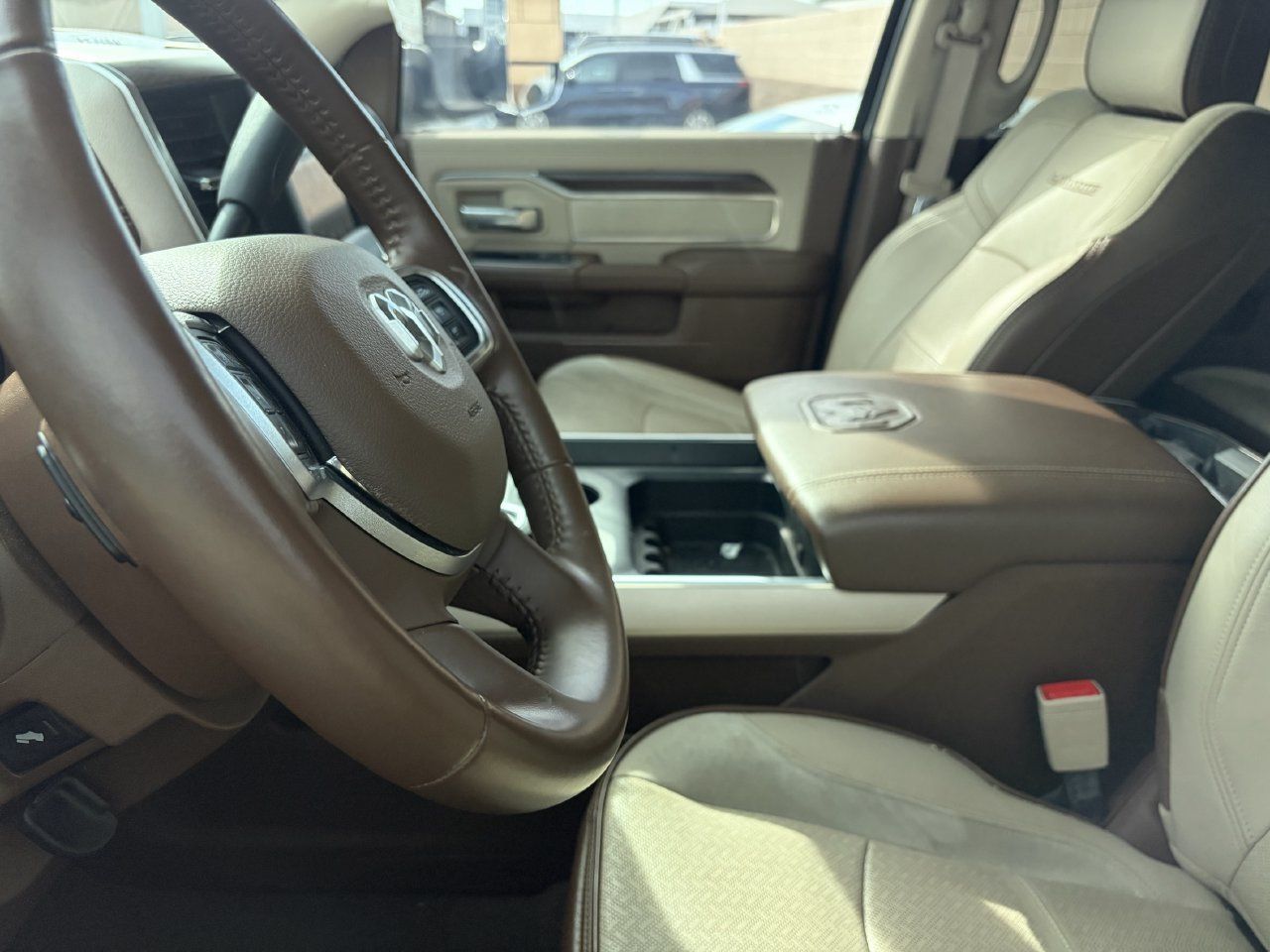 Used 2022 RAM 2500 Laramie AWD/4WD image 6