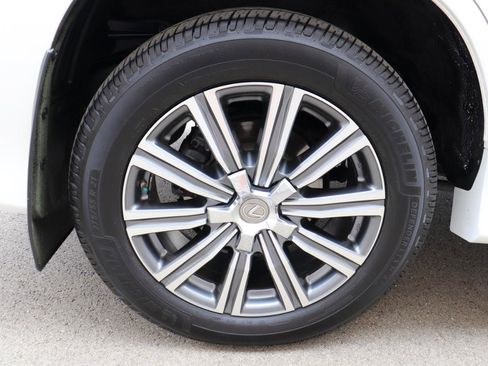 Used 2016 Lexus LX 570 4WD image 96