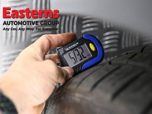 Used 2021 Tesla Model Y Long Range AWD/4WD image 21