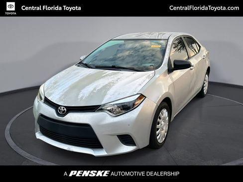 Used 2014 Toyota Corolla LE FWD image 1